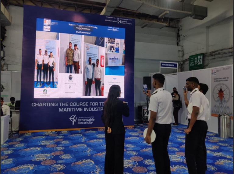 benefits of social wall